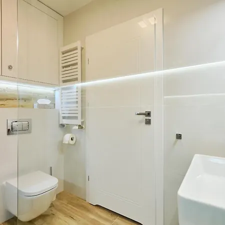 Park, Residence, Garaz Podziemny & Mini & Rowery شقة